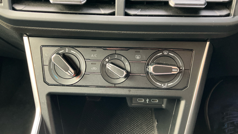 Volkswagen Polo 1.0 Life 5dr Petrol Hatchback